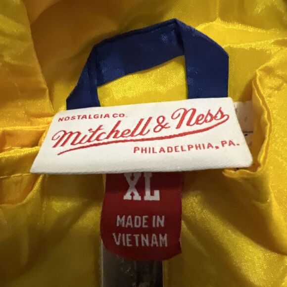 XL Mitchell & Ness North Carolina A&T University Retro Lined Windbreaker - Picture 4 of 10